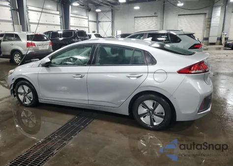 2020 Hyundai Ioniq Blue z USA, uszkodzony, nr VIN KMHC65LCXLU210242
